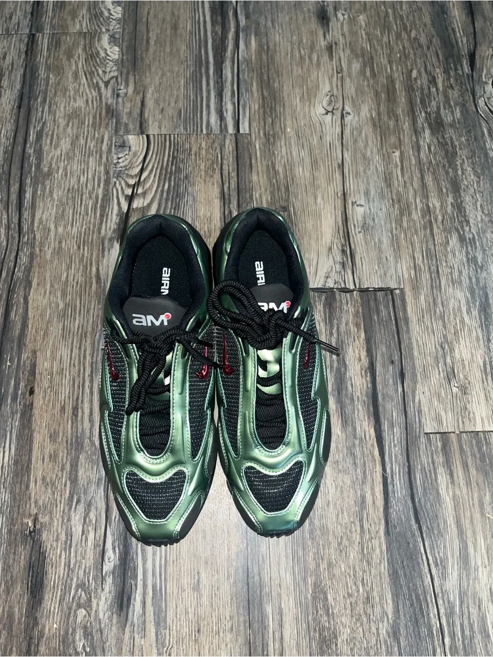 Nike Men’s Black and Green Air Max Sneaker